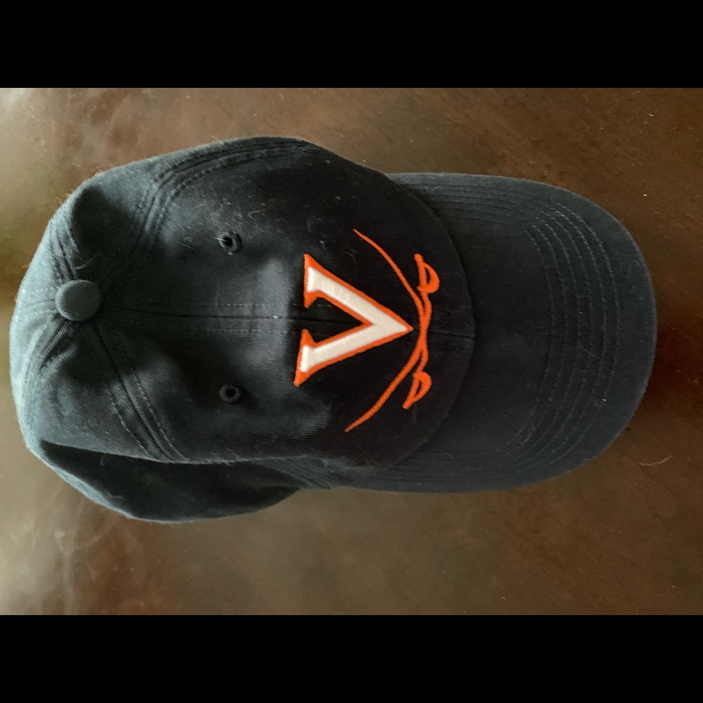 Virginia fitted hat